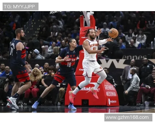 热火与纽约尼克斯激战正酣球迷期待精彩对决与绝妙表现